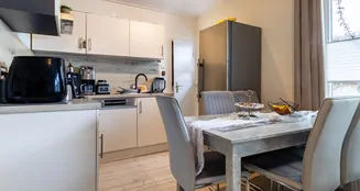 von_poll_real_estate_property_25198034_image_4