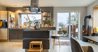 von_poll_real_estate_property_25198036_image_1