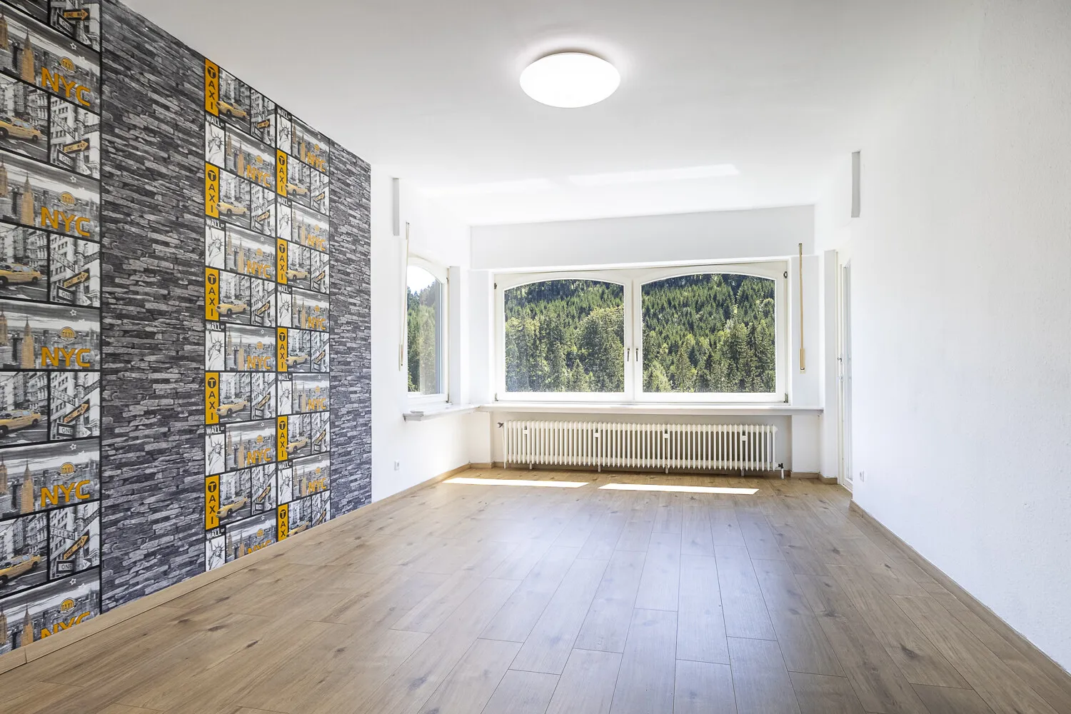 Schlafzimmer 1