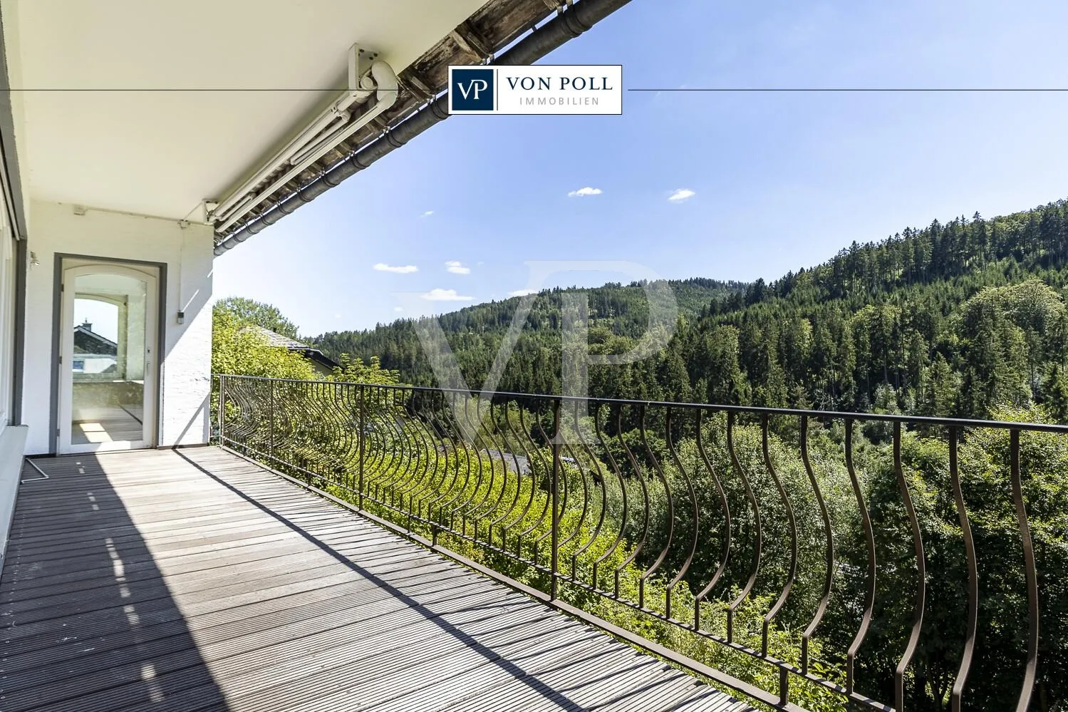 Blick Balkon in die Natur