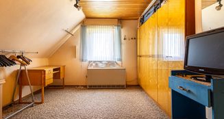 von_poll_real_estate_property_25198012_image_7