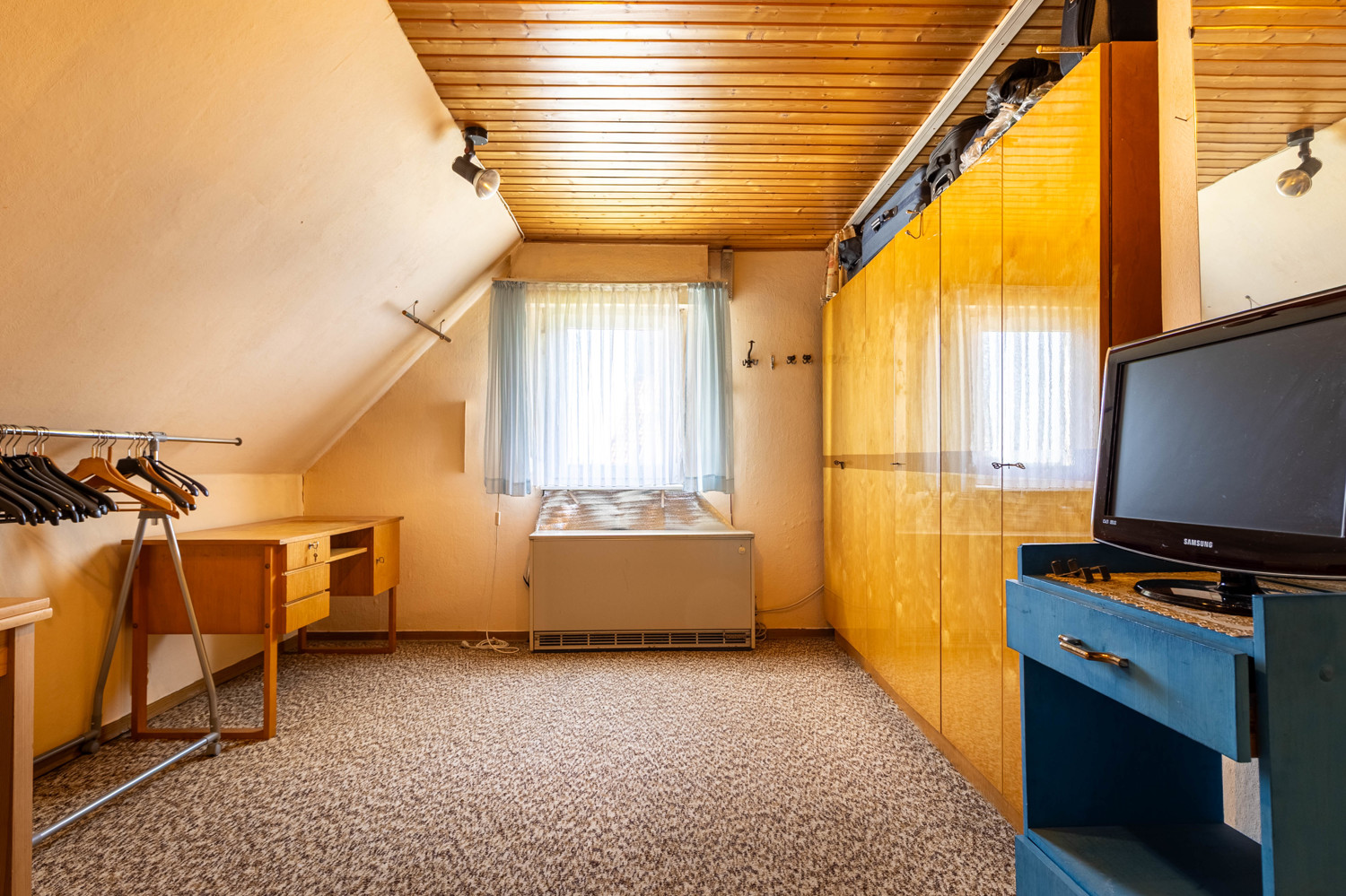 Schlafzimmer 3 OG