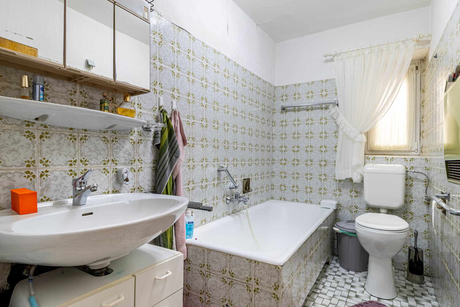 Badezimmer EG