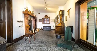 von_poll_real_estate_property_24198004_image_1