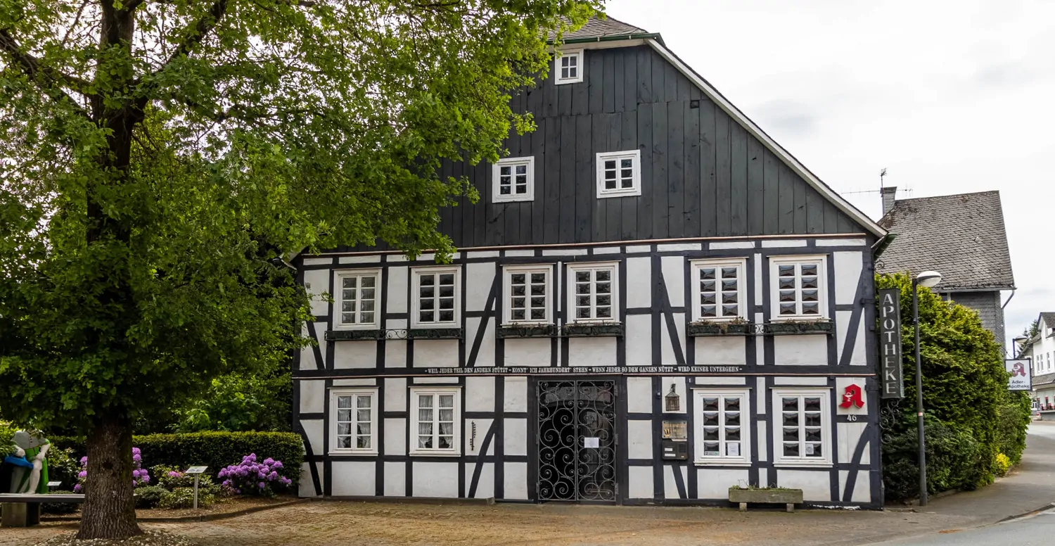 Apotheke Eingang außen