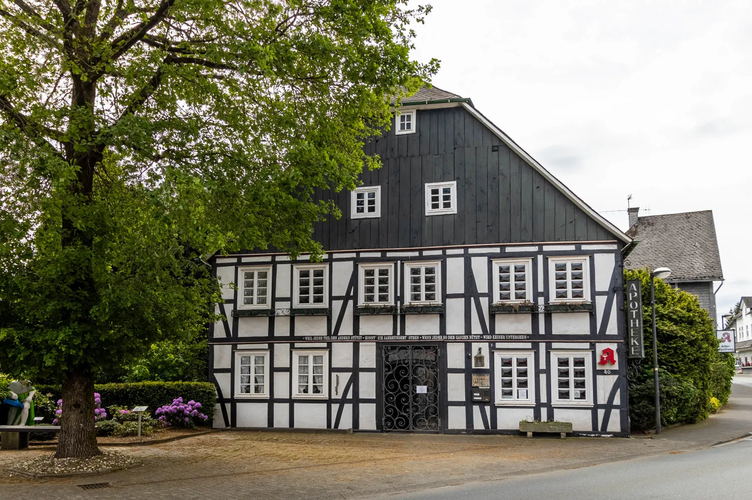 Apotheke Eingang außen