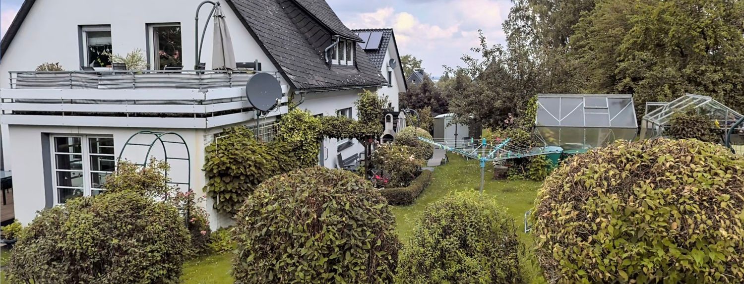 Ansicht mit Garten