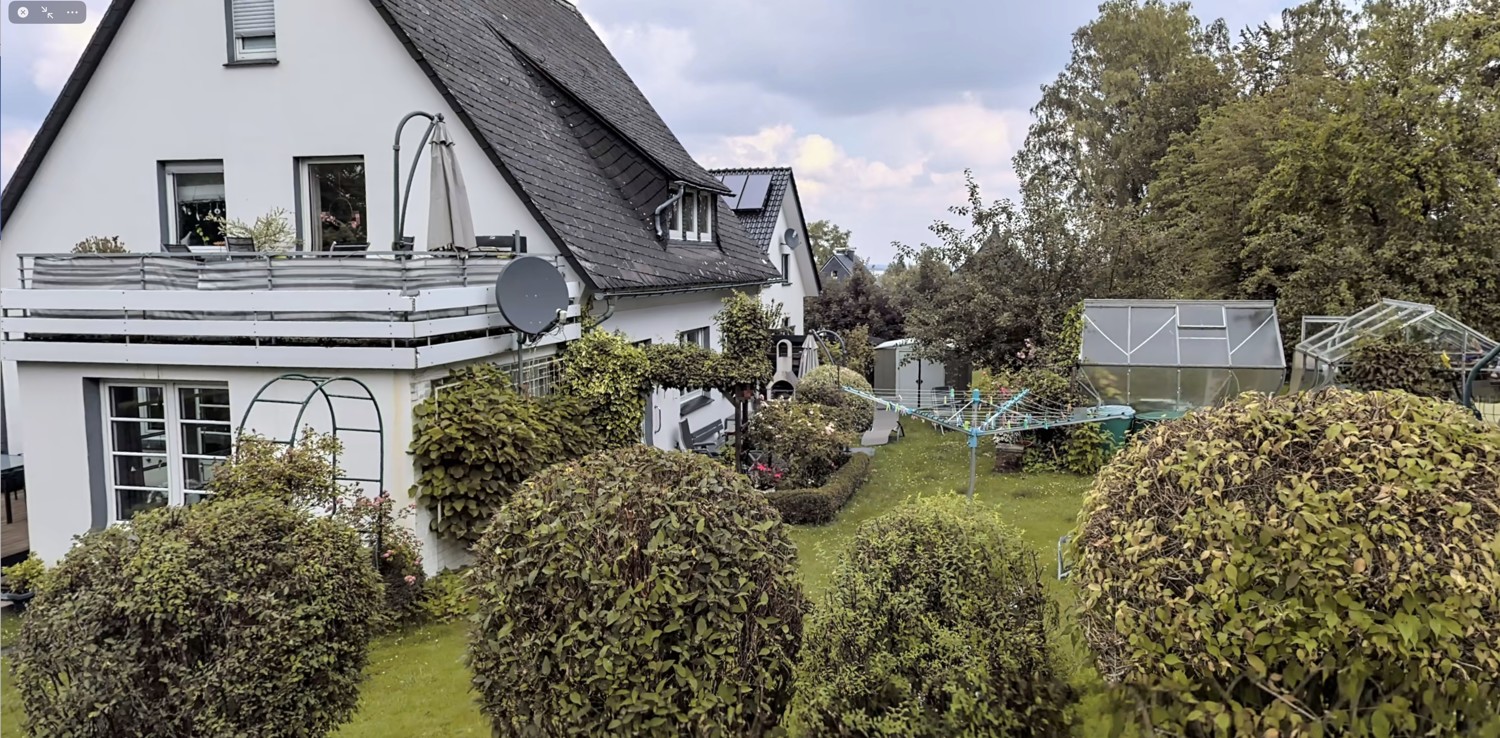 Ansicht mit Garten