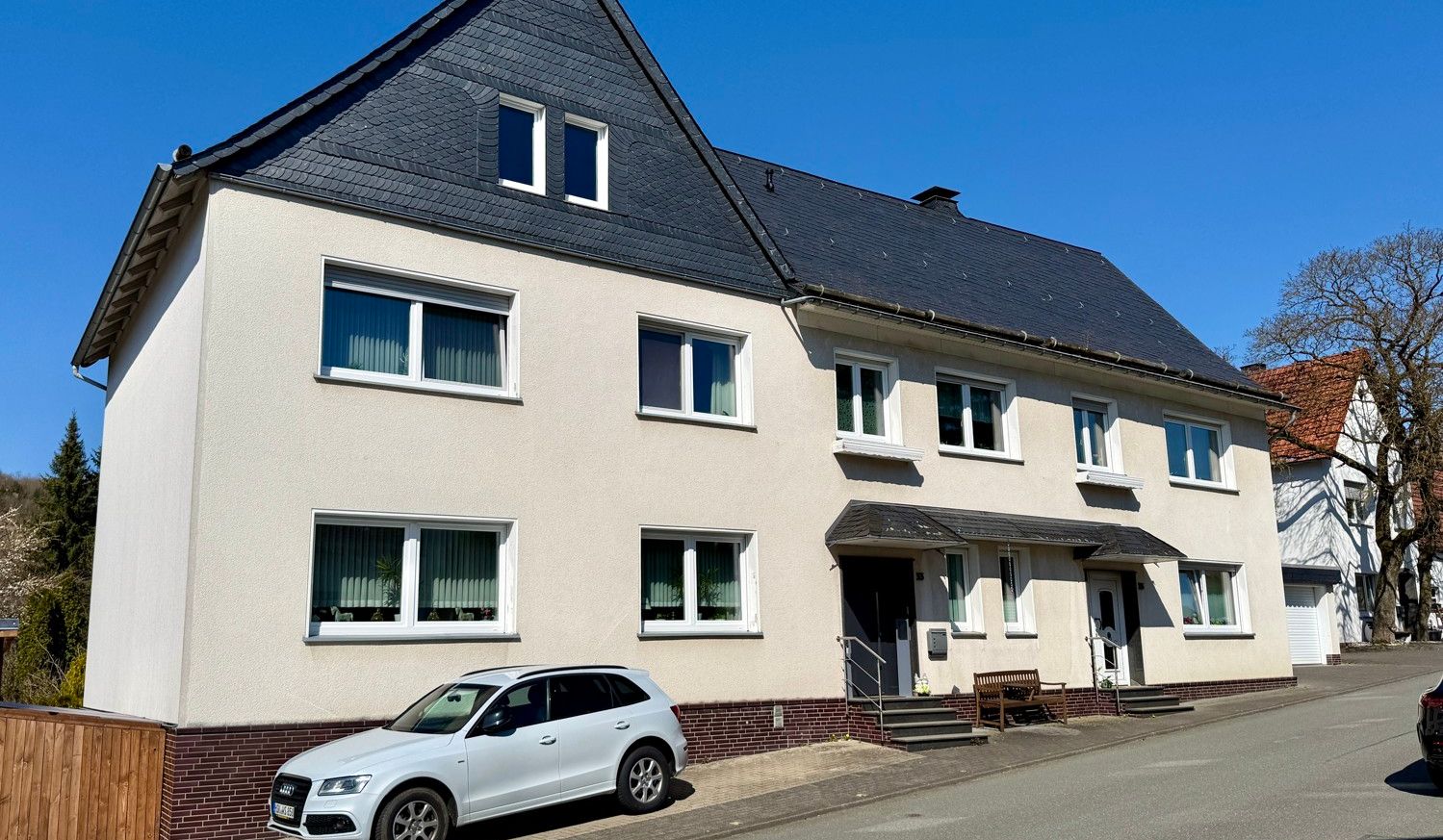 Straßenansicht 1