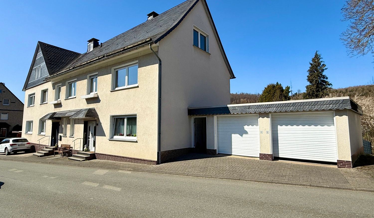 Straßenansicht 2