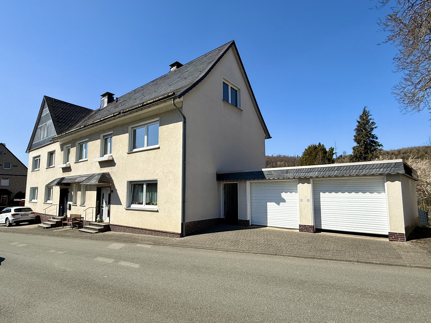 Straßenansicht 2