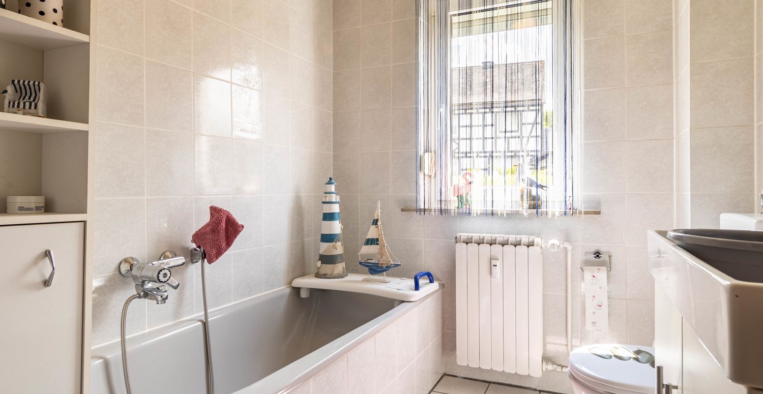 Badezimmer Wohnung 1. OG