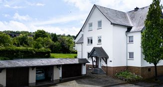 von_poll_real_estate_property_25198010_image_0