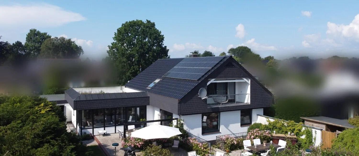 Drohnenaufnahme des Gebäudes