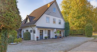 von_poll_real_estate_property_25173014_image_0
