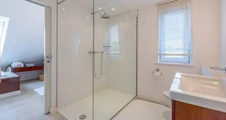 von_poll_real_estate_property_25173015_image_17