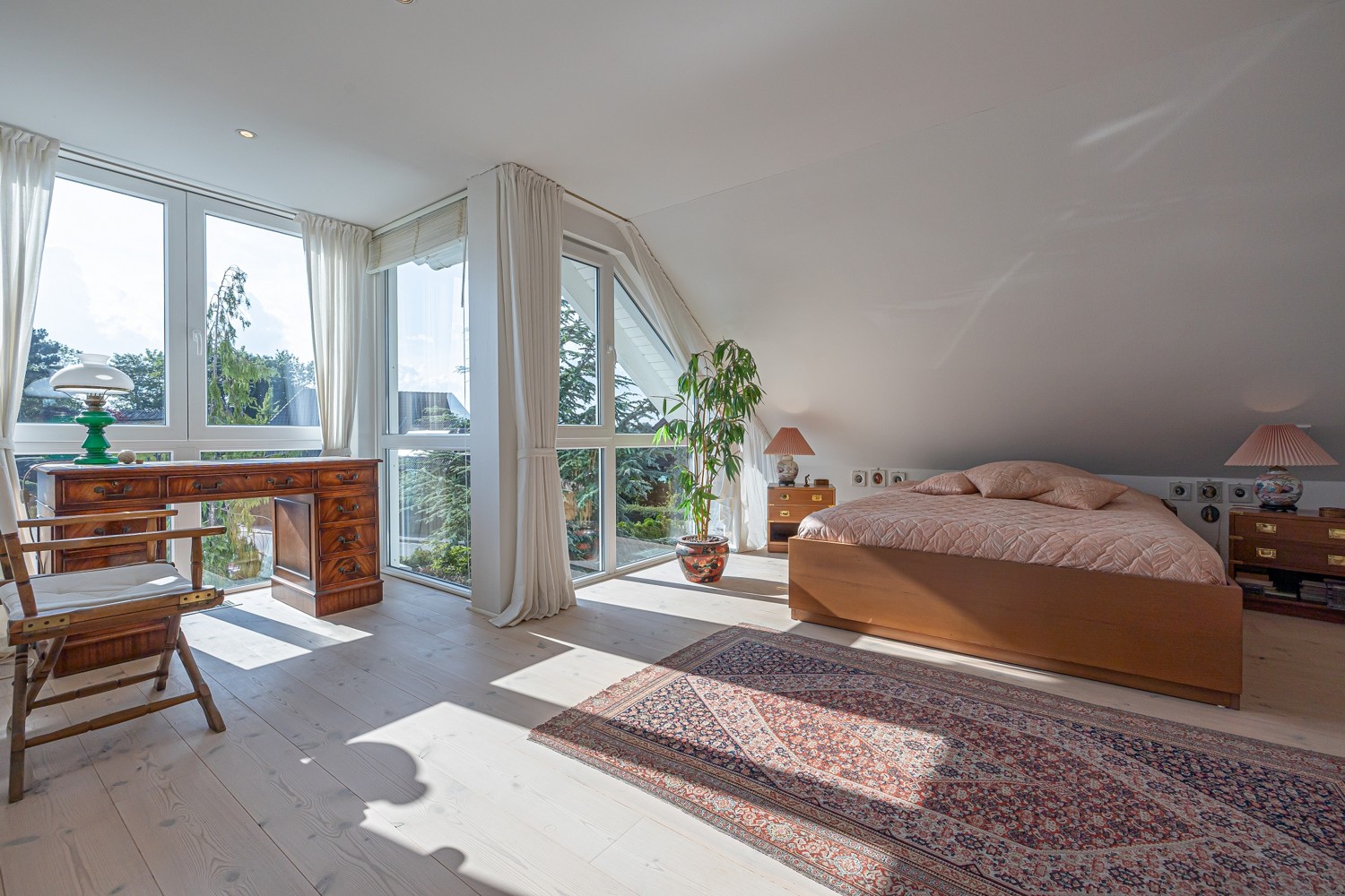 Schlafzimmer 1