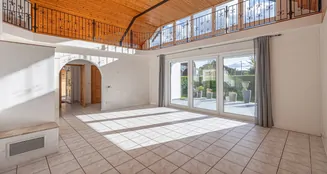 von_poll_real_estate_property_25173018_image_7