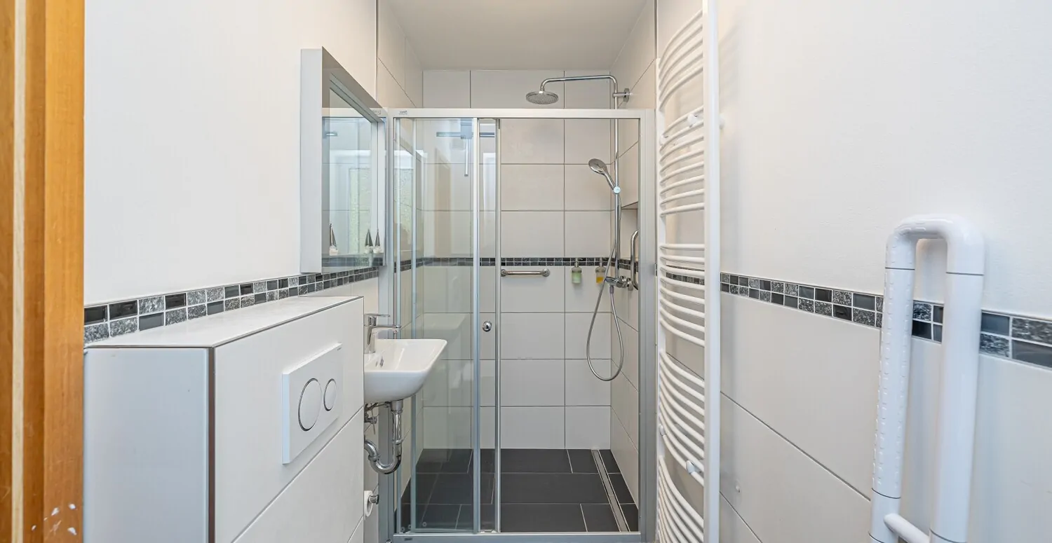 Duschbad EG