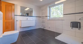 von_poll_real_estate_property_25173018_image_15