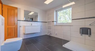 von_poll_real_estate_property_25173018_image_15