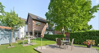 von_poll_real_estate_property_21150026_1_image_0