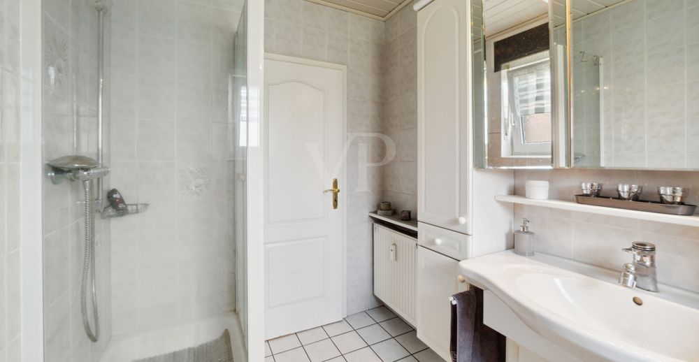 Badezimmer EG