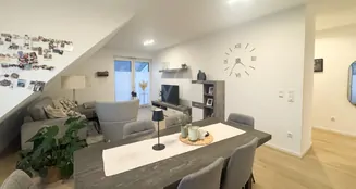 von_poll_real_estate_property_22150058_4_image_2