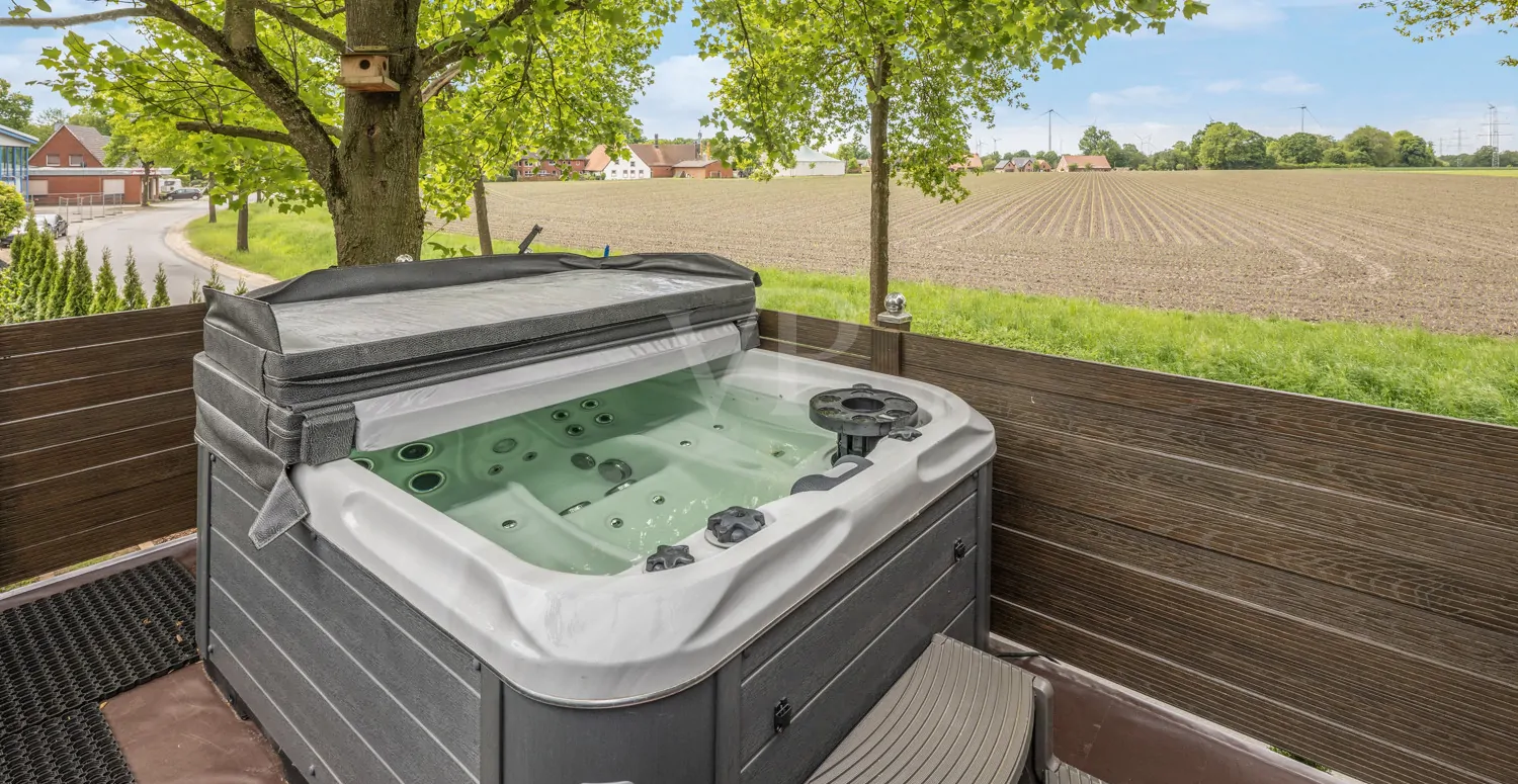 Whirlpool auf Aussichtsplattform