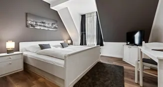 von_poll_real_estate_property_23150049_image_16