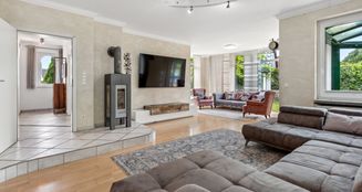 von_poll_real_estate_property_24150026_image_8