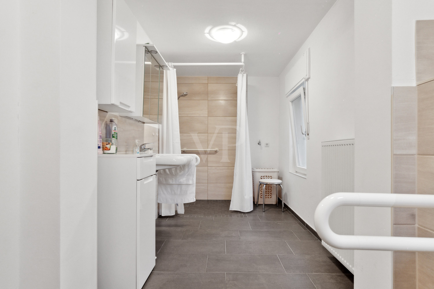 Badezimmer EG