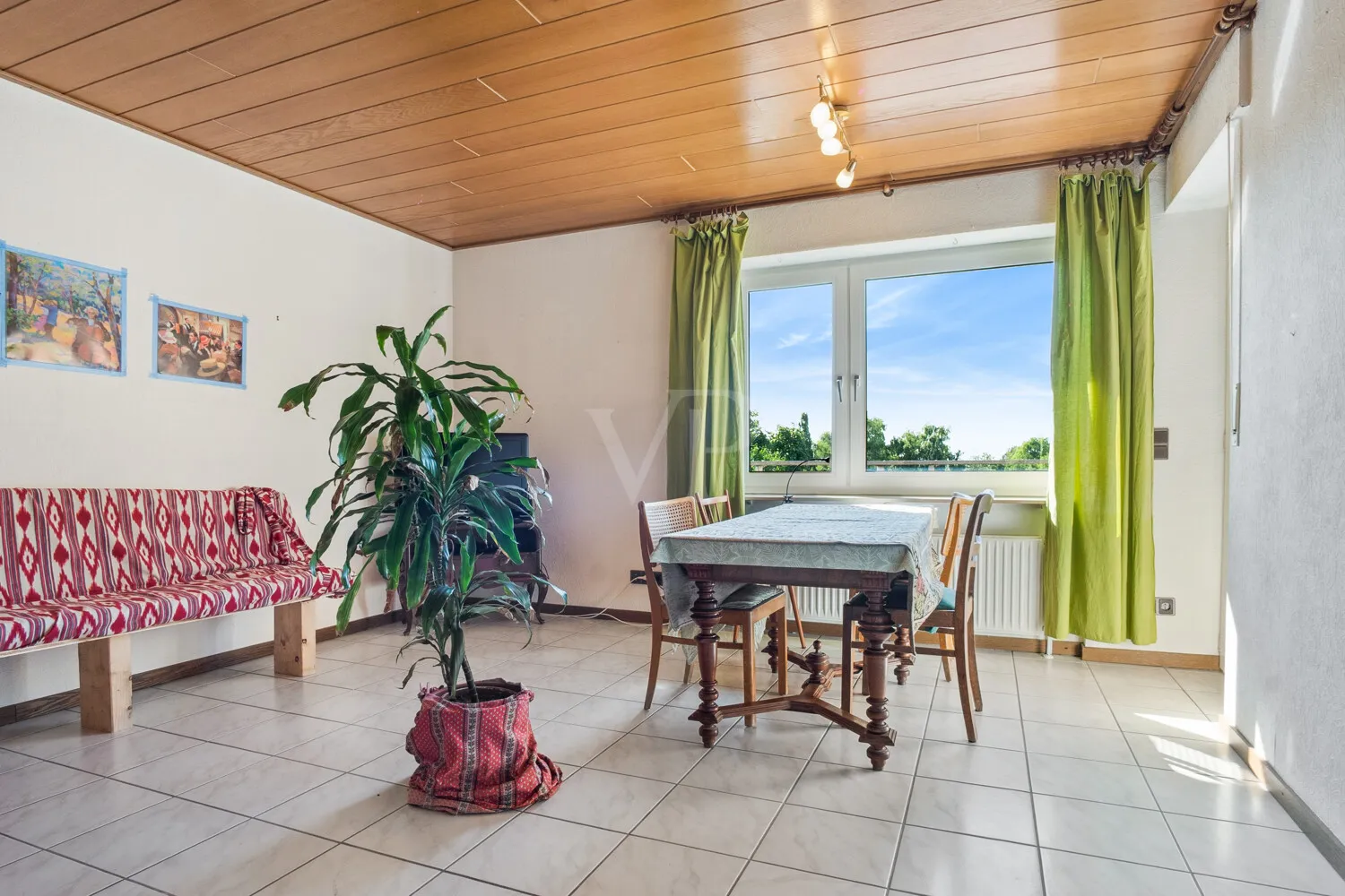 Hauptwohnung - Wohnzimmer