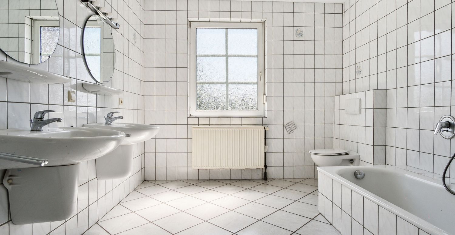 Badezimmer EG