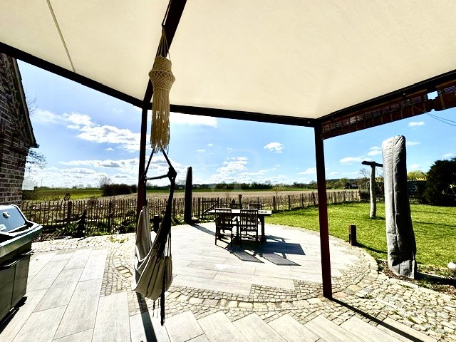 Blick von der Terrasse in die Natur