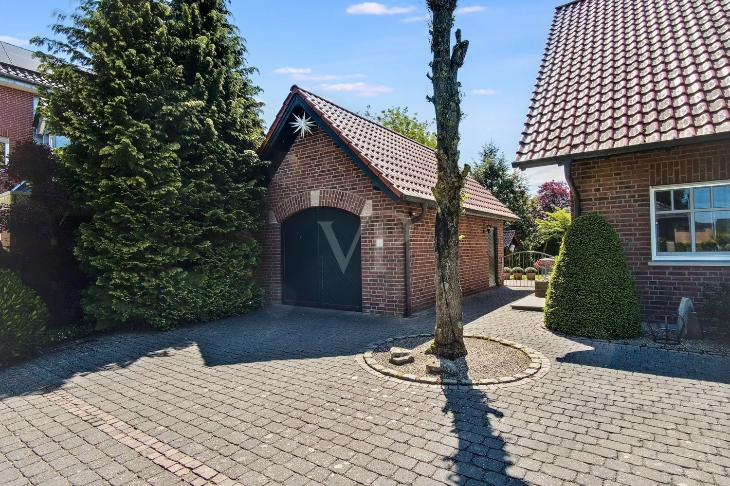 Fronansicht Garage