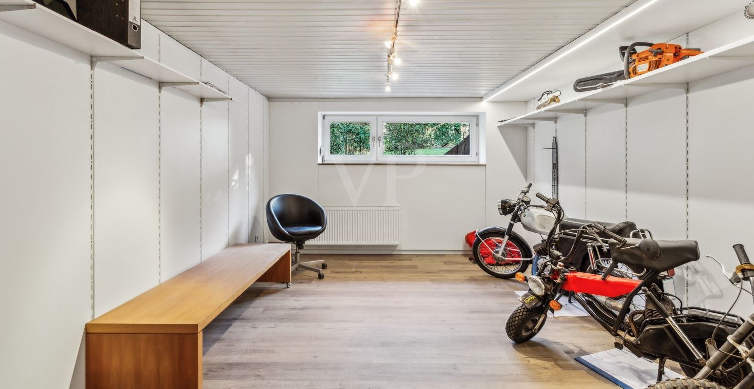 Büro - KG