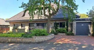 von_poll_real_estate_property_25159006_image_0