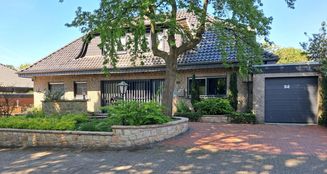 von_poll_real_estate_property_25159006_image_0