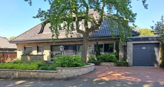 von_poll_real_estate_property_25159006_image_0