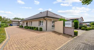 von_poll_real_estate_property_25159012_image_1