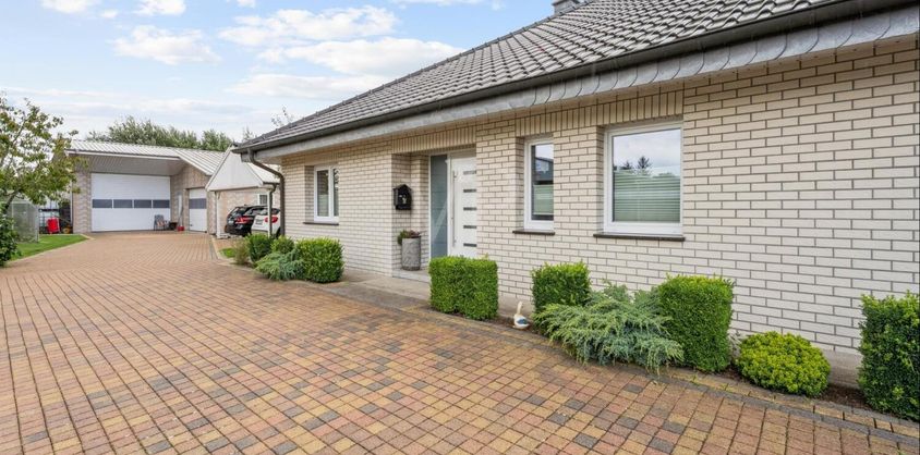 von Poll Immobilien GmbH