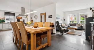 von_poll_real_estate_property_25150017_image_13