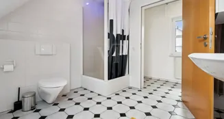 von_poll_real_estate_property_25150017_image_19