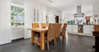 von_poll_real_estate_property_25150017_image_12