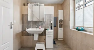 von_poll_real_estate_property_25150020_image_12