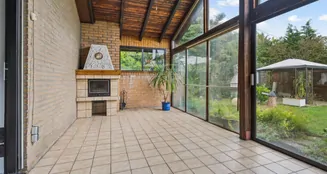 von_poll_real_estate_property_25150018_image_1