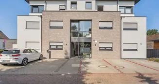 von_poll_real_estate_property_25159014_image_2