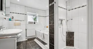 von_poll_real_estate_property_25159016_image_20