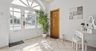 von_poll_real_estate_property_25159016_image_16